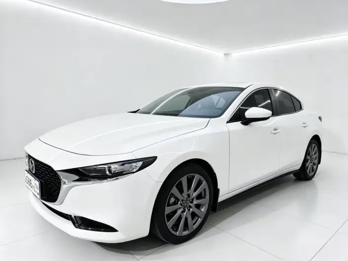 Mazda3 Axela 2022 Model 2.0L Automatic Zhi Ya Edition – фото 1