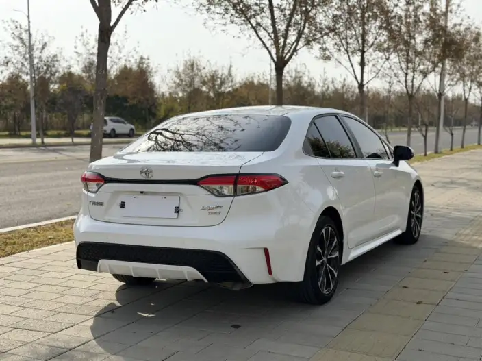 Toyota Levin 2022 Model 185T CVT Sports Edition – фото 6