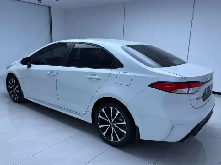 Toyota Levin 2022 Model 185T CVT Sports Edition – фото 4