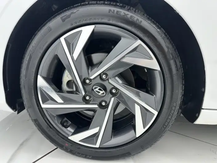 Hyundai Ioniq 2023 Model 1.5L CVT GLX Elite Edition – фото 9