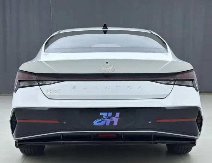 Hyundai Ioniq 2023 Model 1.5L CVT LUX Premium Edition – фото 5