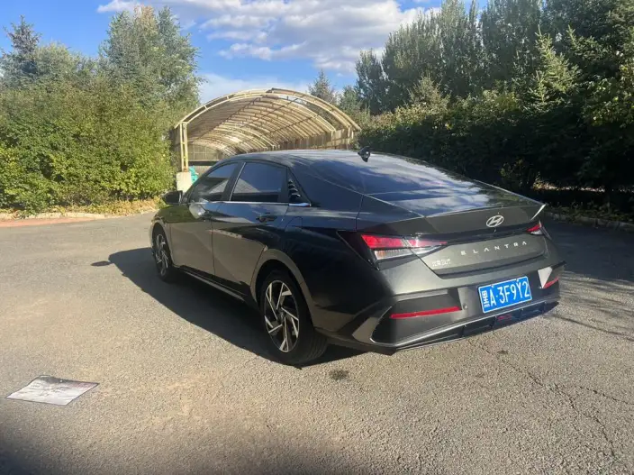 Hyundai Ioniq 2023 Model 1.5L CVT GLX Elite Edition – фото 5