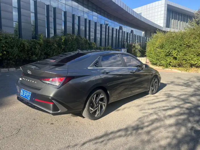 Hyundai Ioniq 2023 Model 1.5L CVT GLX Elite Edition – фото 7