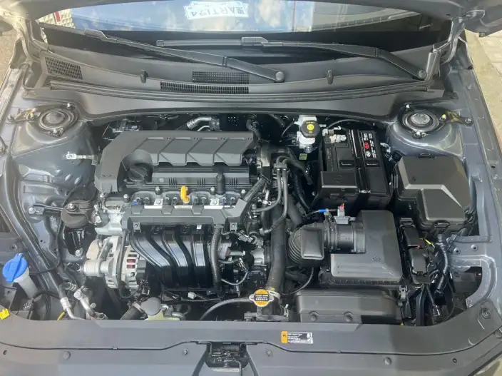 Hyundai Ioniq 2023 Model 1.5L CVT GLX Elite Edition – фото 10