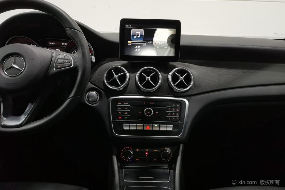 Mercedes-Benz GLA 2017 GLA 200 Style – фото 11