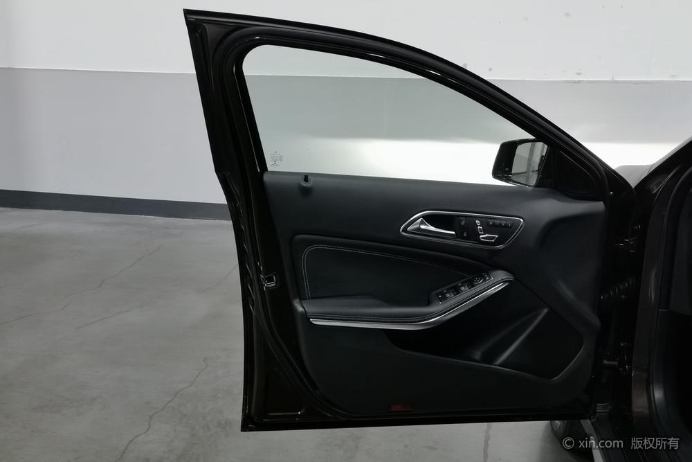 Mercedes-Benz GLA 2017 GLA 200 Style – фото 21