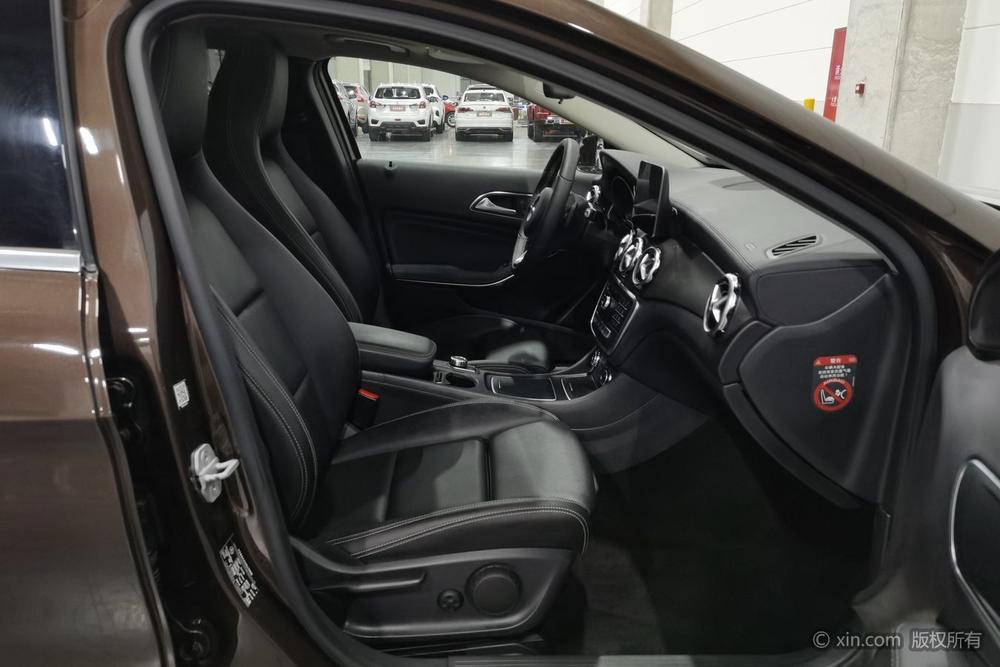 Mercedes-Benz GLA 2017 GLA 200 Style – фото 24