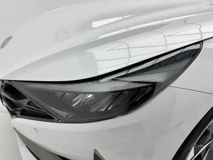 Hyundai Ioniq 2022 Model 1.5L CVT LUX Premium Edition – фото 7