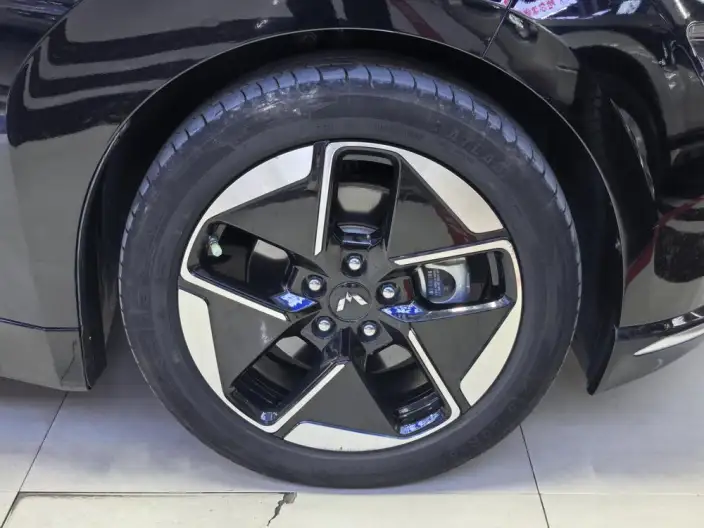 Wuling Xingguang PHEV 2023 Model 150 Advanced version – фото 7