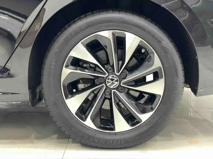 Volkswagen Passat 2023 Model 280TSI Elite Edition – фото 7