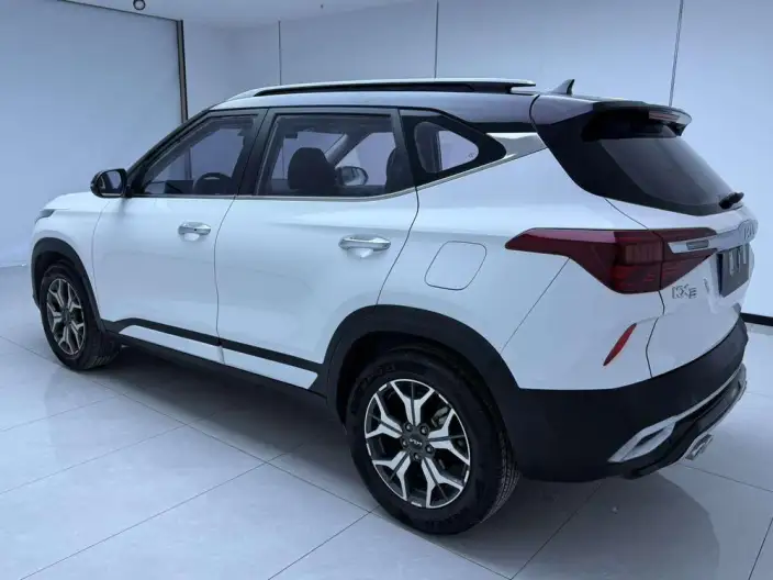 Kia Seltos 2021 Model 1.5L CVT Trend Edition – фото 4