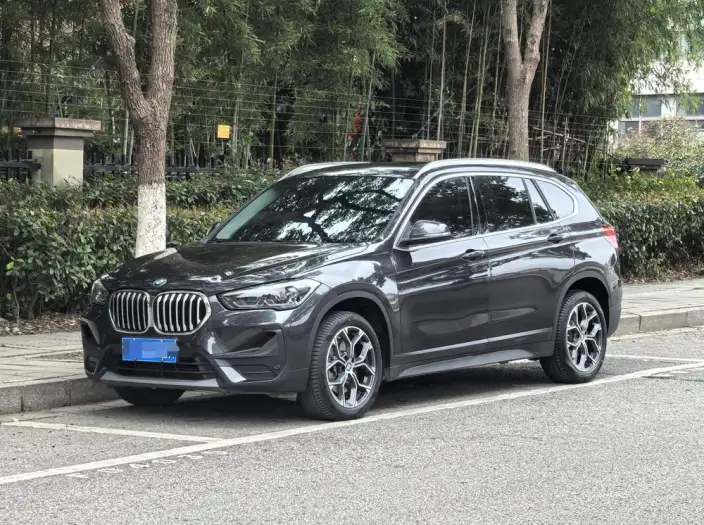 BMW X1 2022 Model sDrive25Li Leading Model – фото 1