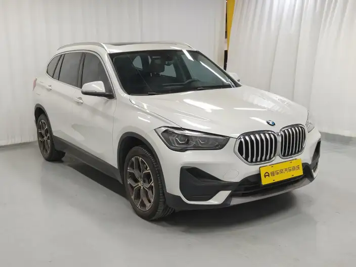 BMW X1 2022 Model sDrive25Li Leading Model – фото 3
