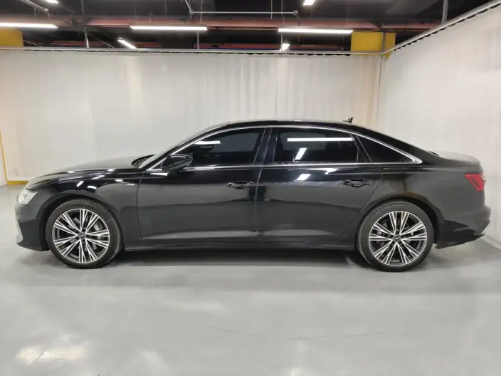 Audi A6L 2023 Model Facelift 55 TFSI quattro Exclusive Dynamic Model – фото 4