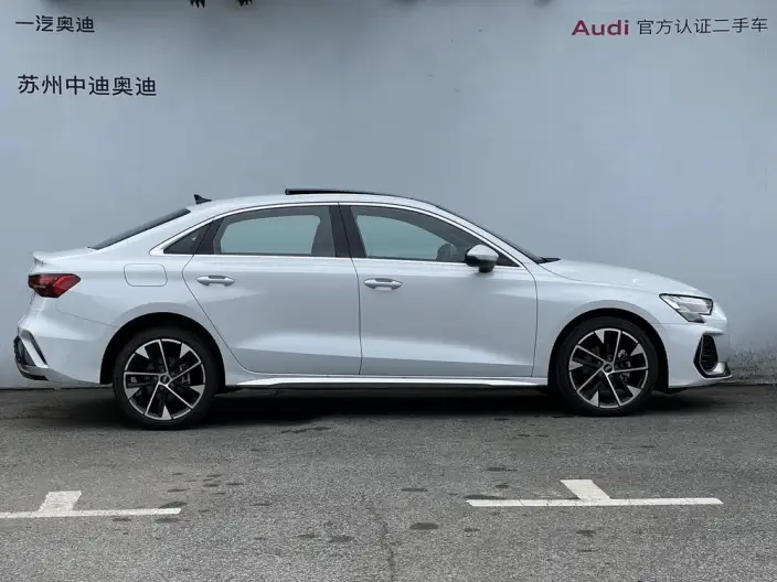 Audi A3 2025 Model A3L Limousine 35 TFSI Continental Flying Spur Exclusive Model – фото 5