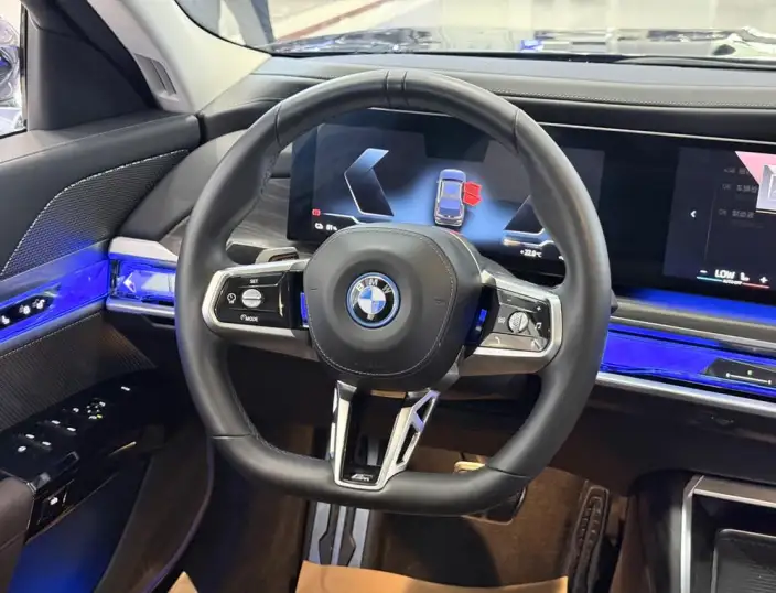 BMW i7 2023 Model eDrive50L Leading Model M Sports Set – фото 10