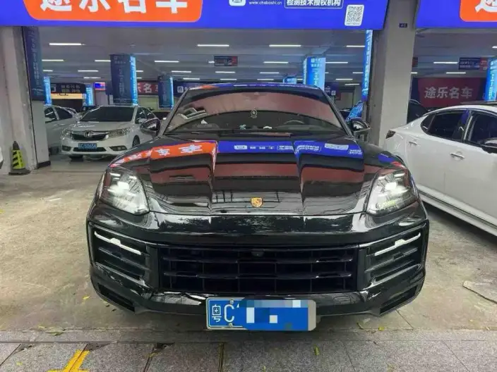 Cayenne Coupé 2024 Model Cayenne Coupé 3.0T