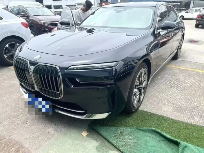 BMW 7 Series 2023 Model 740Li Leading Model Luxury Set – фото 1