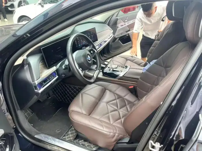 BMW 7 Series 2023 Model 740Li Leading Model Luxury Set – фото 7