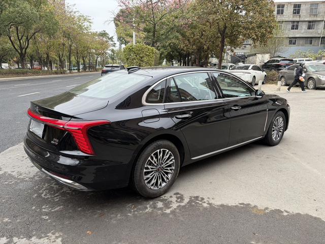 Hongqi H5 2023 1.5T DCT Smart Connect Flag Joy – фото 10