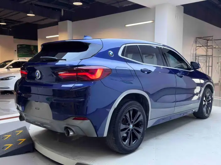 BMW X2 2021 Model sDrive20i M Off-road Set – фото 7