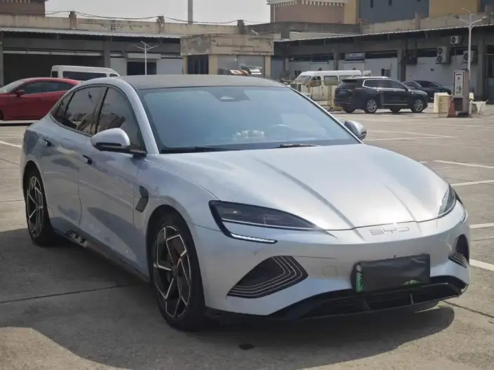 BYD Seal 2022 Model 700KM Long Battery Life Pro Rear Drive Edition – фото 3