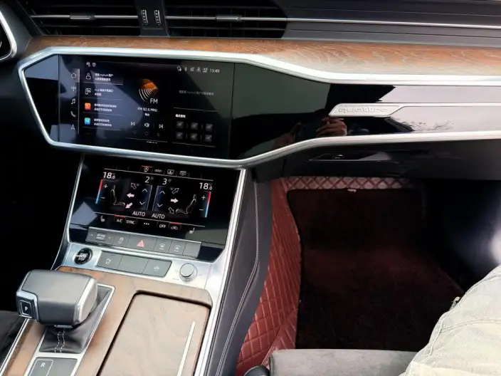 Audi A6L 2022 Model 55 TFSI quattro Exclusive Dynamic Model – фото 9