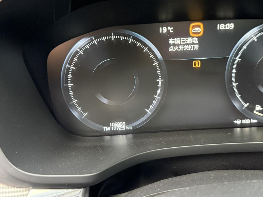 Volvo XC60 2019 T5 4WD Smart Far Sport China V I – фото 8