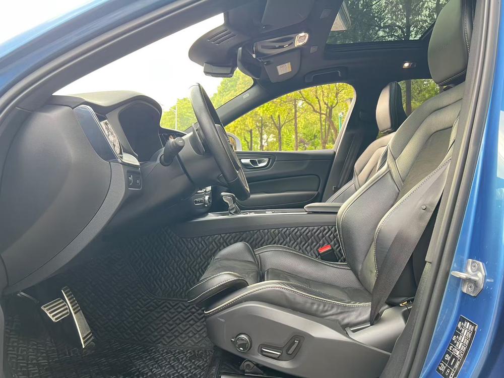 Volvo XC60 2019 T5 4WD Smart Far Sport China V I – фото 10