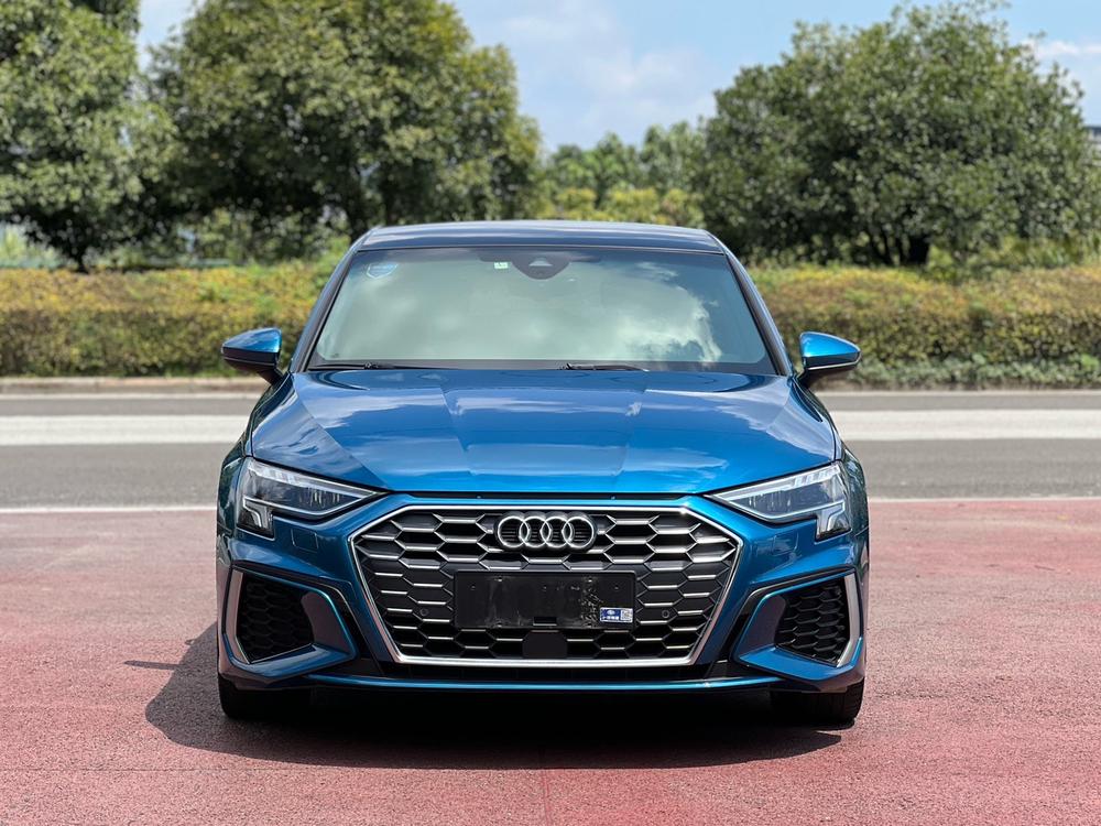 Audi A3 2022 Sportback 35 TFSI Luxury Elegance – фото 2
