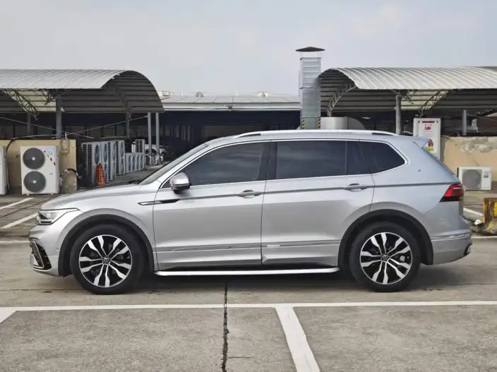 Volkswagen Tiguan L 2023 Model 330TSI 2WD Smart Edition – фото 4