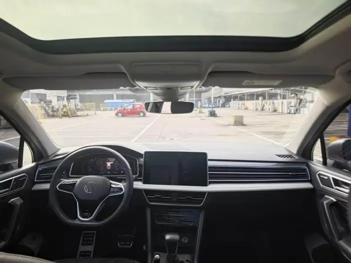 Volkswagen Tiguan L 2023 Model 330TSI 2WD Smart Edition – фото 9