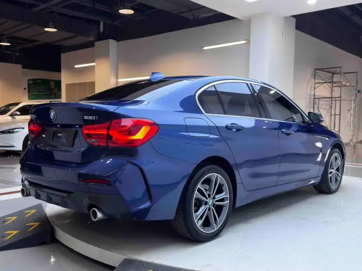 BMW 1 Series 2021 Model 120i M Sports Edition – фото 7
