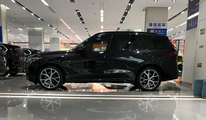 BMW X5 Imported 2022 Model xDrive40i Exclusive Model M Sports Set – фото 3