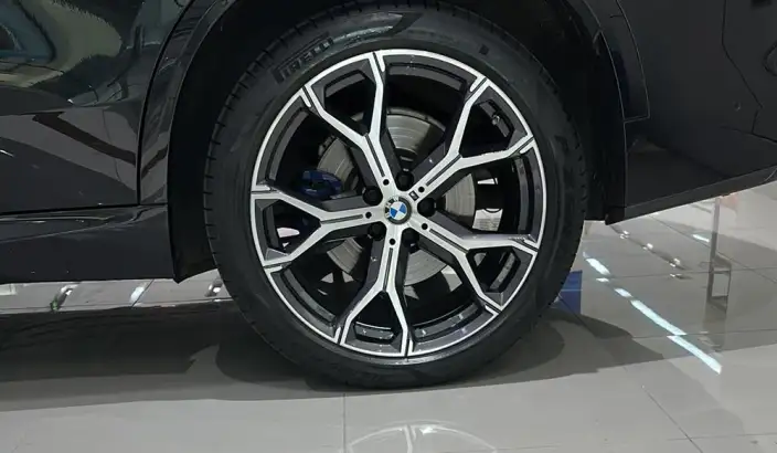 BMW X5 Imported 2022 Model xDrive40i Exclusive Model M Sports Set – фото 7