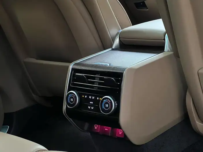 Range Rover 2025 Model 3.0 L6 400PS Shengshi Extended Edition – фото 9