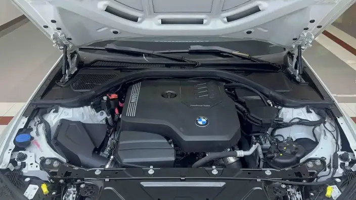 BMW 3 Series 2023 Model 320Li M Sports Set – фото 9