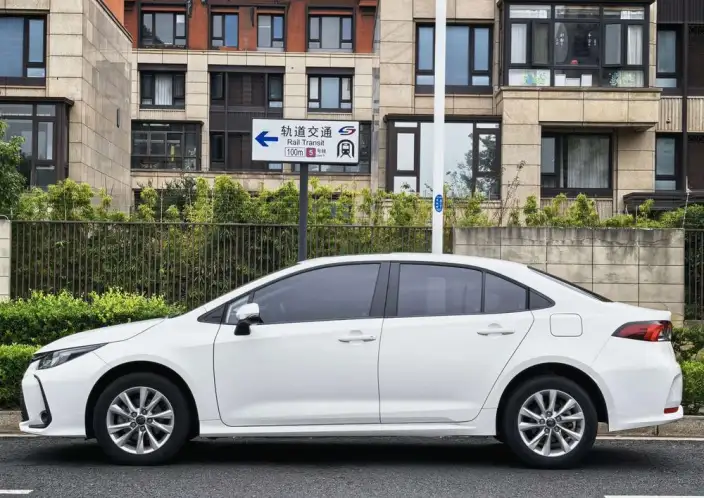 Toyota Corolla 2023 Model 1.2T S-CVT Elite Edition – фото 2