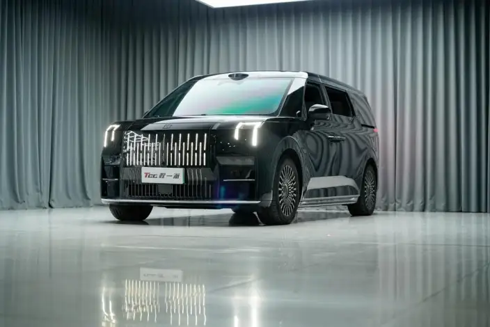 ZEEKR 009 2024 Model VI seat Executive Edition 4WD 108kWh