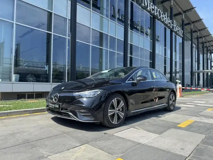 Mercedes-Benz EQE 2025 Model EQE 500 4MATIC Pioneer Edition – фото 1