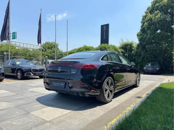 Mercedes-Benz EQE 2025 Model EQE 500 4MATIC Pioneer Edition – фото 5