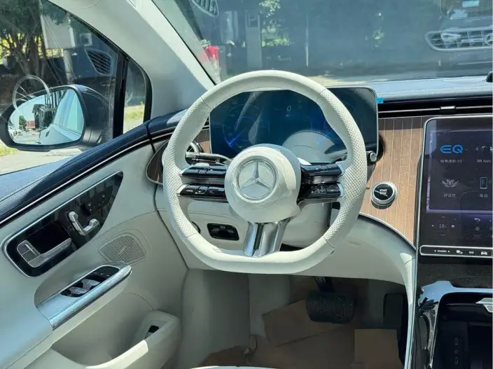 Mercedes-Benz EQE 2025 Model EQE 500 4MATIC Pioneer Edition – фото 9
