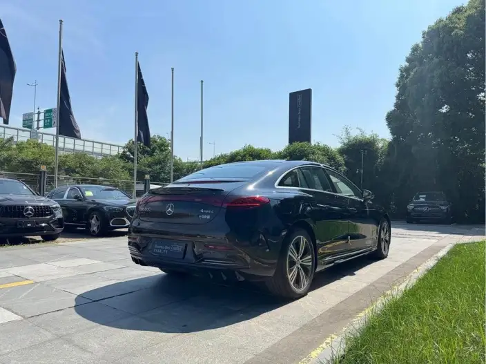 Mercedes-Benz EQE 2025 Model EQE 500 4MATIC Deluxe Edition – фото 5