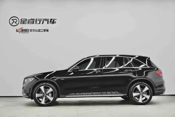 Mercedes-Benz GLC 2022 Model Facelift GLC 300 L 4MATIC Dynamic Model Collector Edition – фото 3