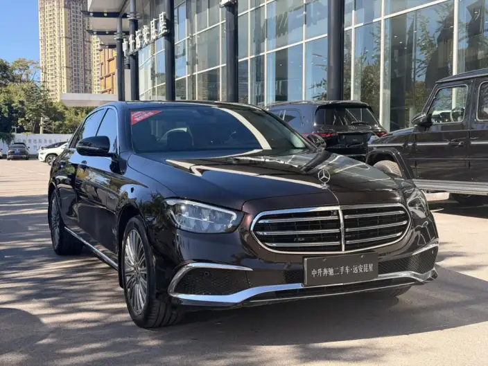 Mercedes-Benz E-Class 2022 Model E 300 L Fashion Model sedan – фото 3