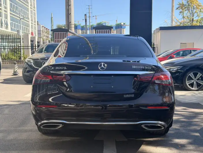 Mercedes-Benz E-Class 2022 Model E 300 L Fashion Model sedan – фото 5