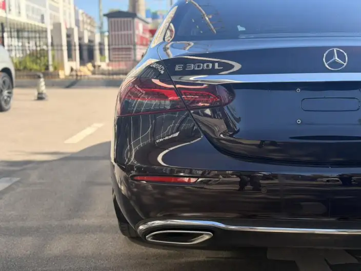 Mercedes-Benz E-Class 2022 Model E 300 L Fashion Model sedan – фото 9