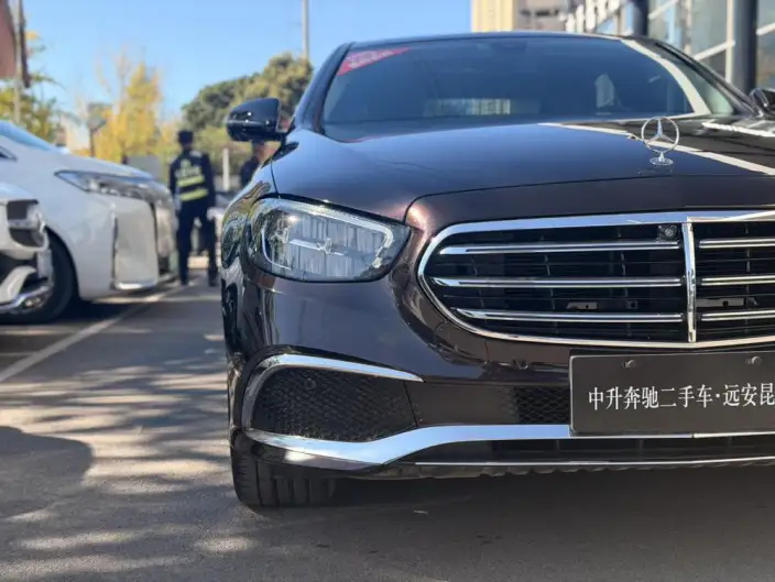 Mercedes-Benz E-Class 2022 Model E 300 L Fashion Model sedan – фото 10