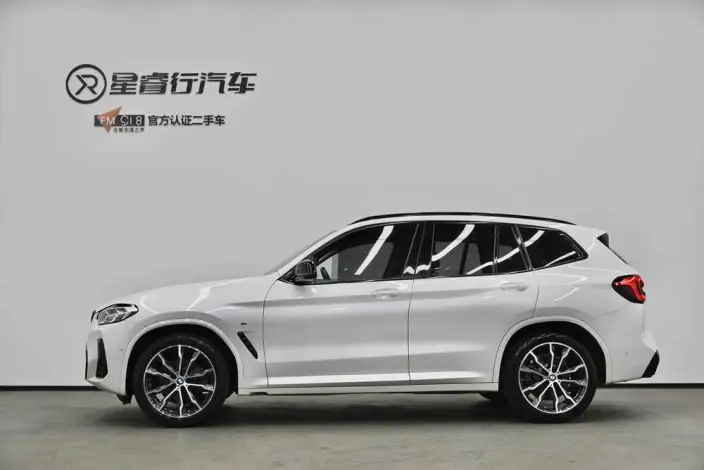 BMW X3 2023 Model xDrive30i Leading Model M Night Set – фото 3