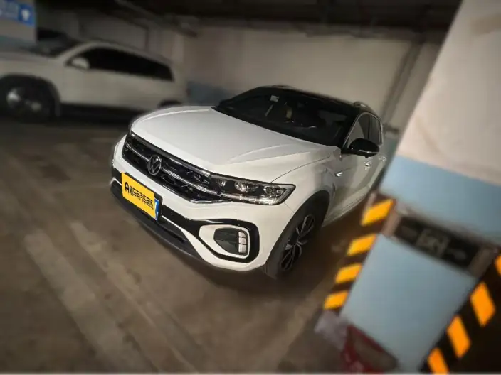 Volkswagen T-Roc 2024 Model 300TSI DSG Chenguang Edition – фото 1